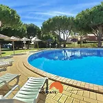 #182 T1 Pedra Dos Bicos By Holidays アパート